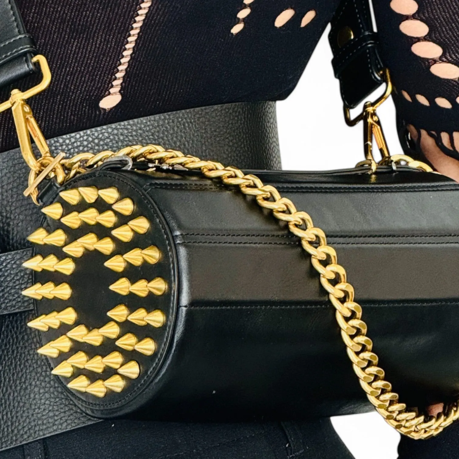 140E Tube Cross-body Bag in Yellow with Chain