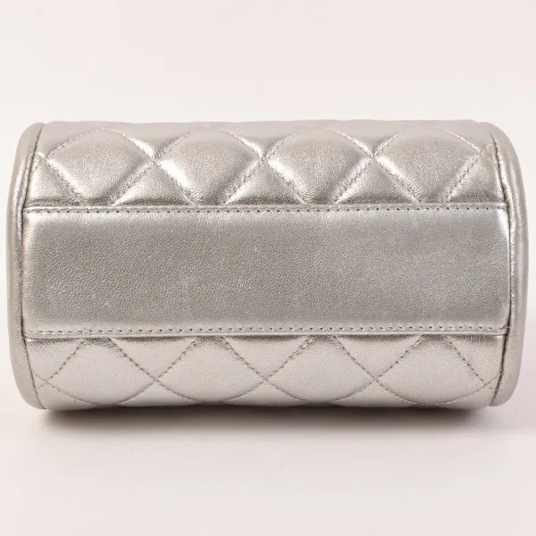 Chanel Around 1997 Made Turn-Lock Metal Clasp Chain Bag Silver