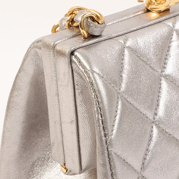 Chanel Around 1997 Made Turn-Lock Metal Clasp Chain Bag Silver