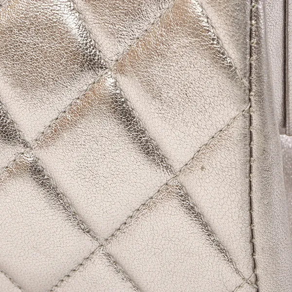Chanel Around 1997 Made Turn-Lock Metal Clasp Chain Bag Silver