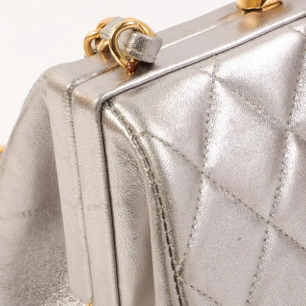 Chanel Around 1997 Made Turn-Lock Metal Clasp Chain Bag Silver