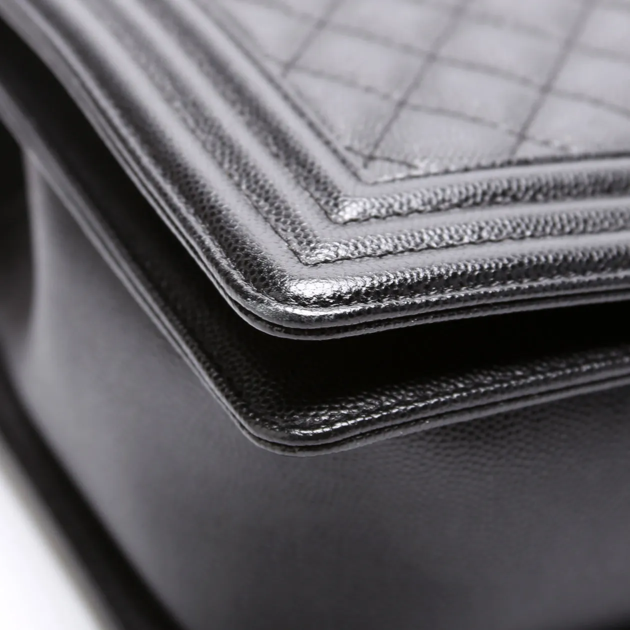 Chanel Boy Flap Medium New Cavier