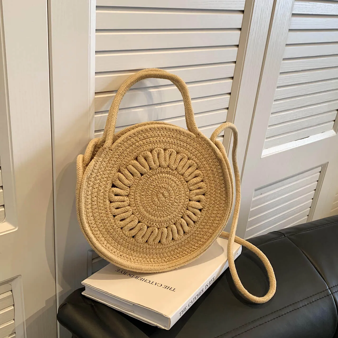 Woven Circle Round Crossbody Beach Bag -Showtown