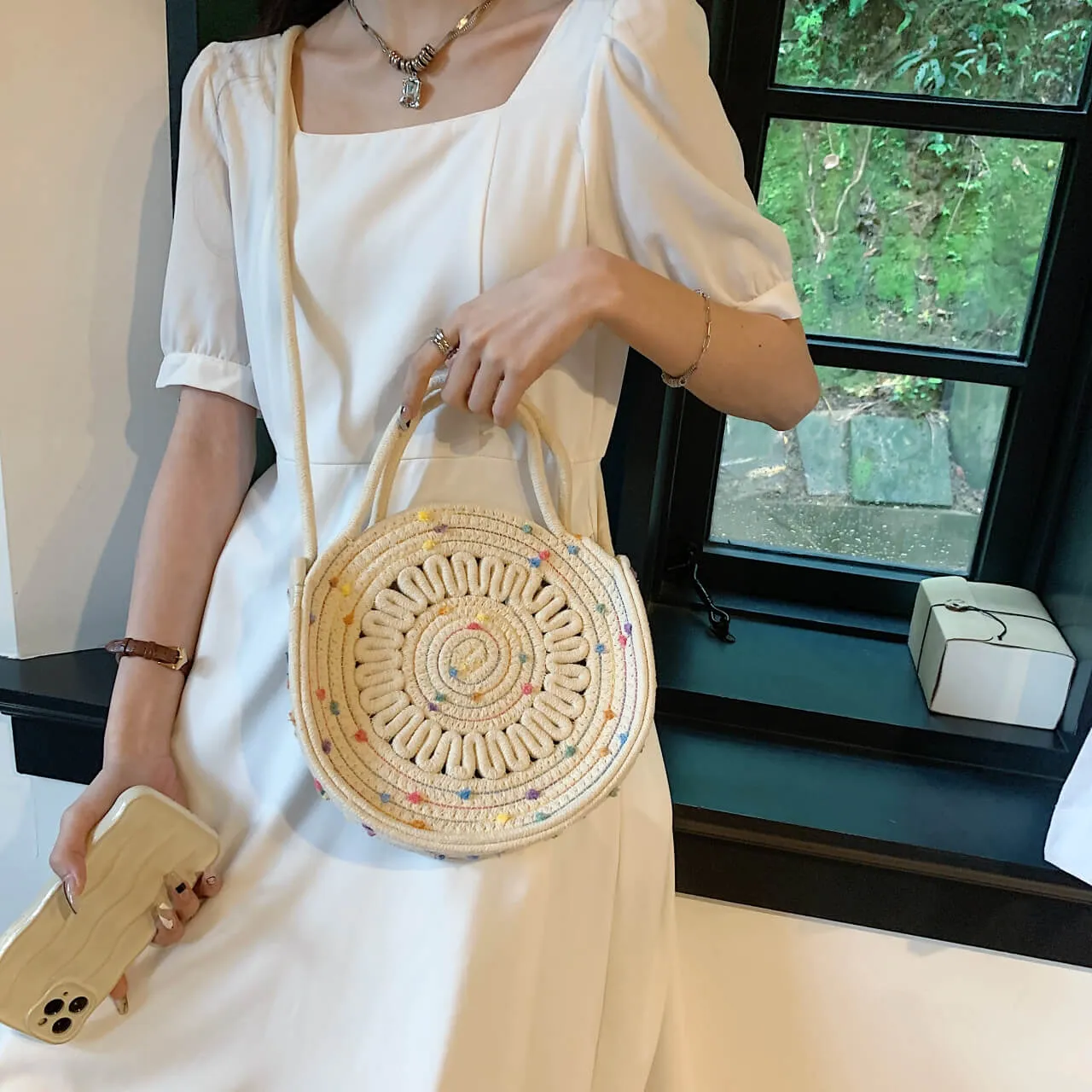 Woven Circle Round Crossbody Beach Bag -Showtown